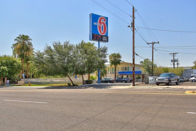 Motel 6-Phoenix, Az - East Exterior photo