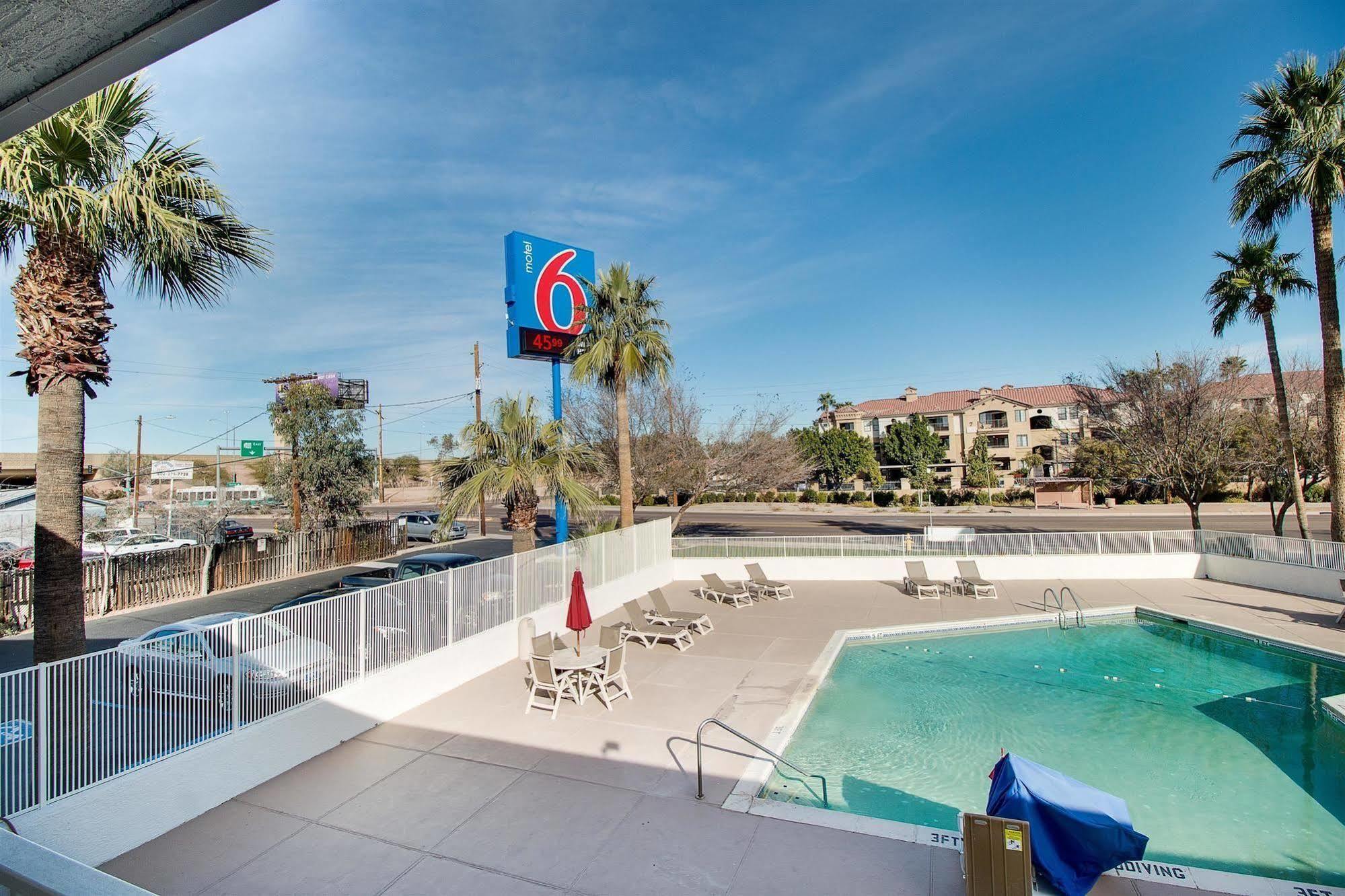 Motel 6-Phoenix, Az - East Exterior photo