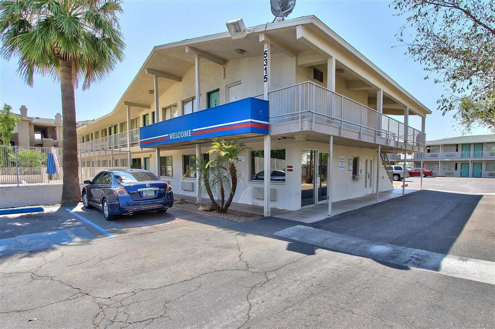 Motel 6-Phoenix, Az - East Exterior photo