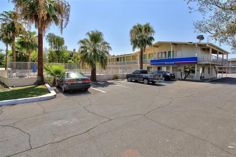 Motel 6-Phoenix, Az - East Exterior photo